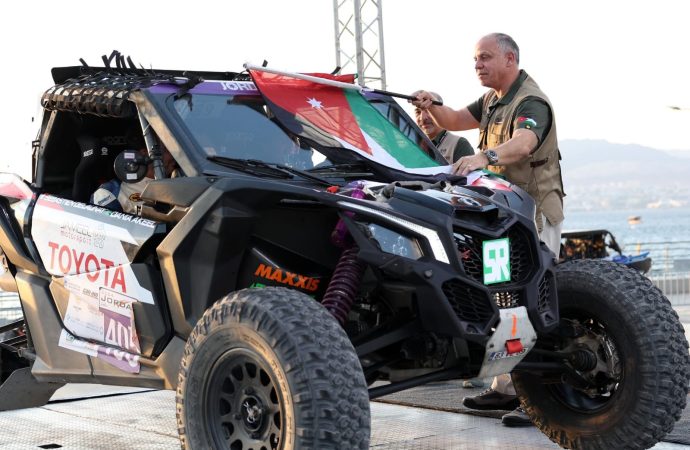 الأمير فيصل بن الحسين يعطي شارة الإنطلاق  لباها الأردن العالمي