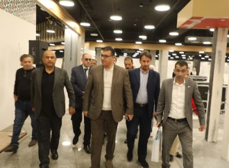 وزير الزراعة يطلع على تجهيزات مهرجان الزيتون الوطني الـ24