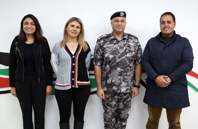 السعيد تلتقي قائد وحدة أمن الملاعب لبحث سبل التعاون بين الطرفين