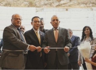 وزير الثقافة يفتتح المعرض التشكيلي “لوحة ترسم فرحة” دعما لأطفال غزة
