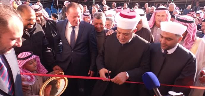وزير الأوقاف يفتتح مسجد محمد بن حمزه الفرشوطي في مادبا