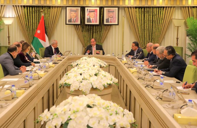 “خارجية الأعيان” تناقش تطورات الأوضاع في المنطقة