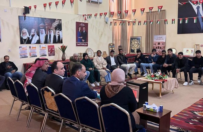 الشديفات يؤكد على ضرورة إشراك الشباب في وضع الخطط والبرامج للعام 2025.