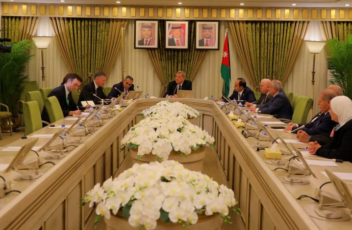 لجنة فلسطين في الأعيان تلتقي السفير البريطاني