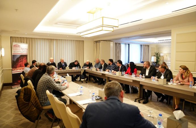 البريزات يلتقي ممثلي مكاتب السياحة الوافدة