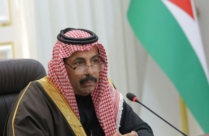 النائب البدادوة يرحب بقرار إعادة فتح الحدود السورية الأردنية