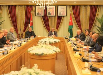 لجنة العمل في الأعيان تناقش برامج وخطط وزارة العمل