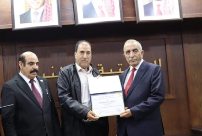 وزير الثقافة يُكرم ناشر و مدير عام الرعد نيوز بشهادة تقدير