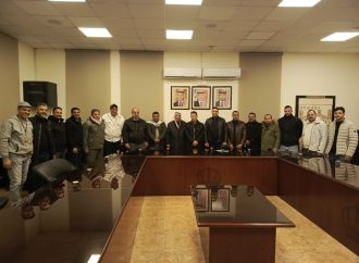 فريق مبادرة فزعة وطن يبحث الاستعدادات في دار محافظة مادبا