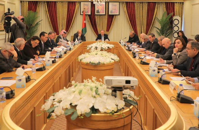 “قانونية الأعيان” تقر معدل الإقامة وشؤون الأجانب وتنظيم المساحة والمكاتب العقارية