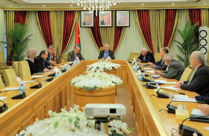 “طاقة الأعيان” تبحث واقع قطاع التعدين