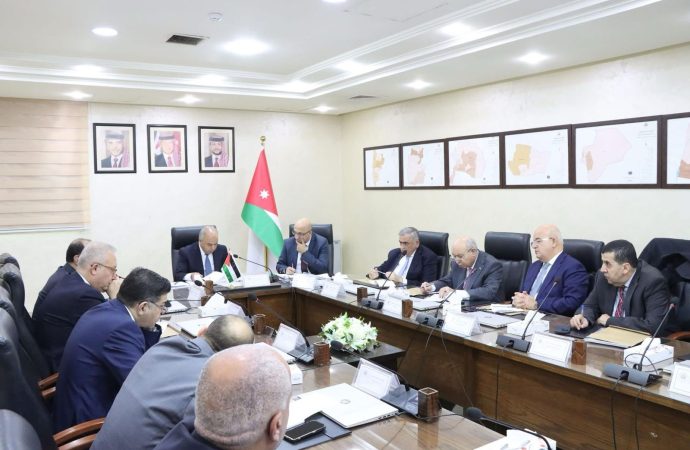 وزير التعليم العالي والبحث العلمي يلتقي رؤساء الجامعات الأردنية الرسمية