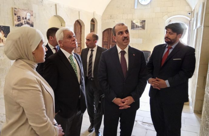 السفير التركي الجديد في ضيافة بلدية السلط الكبرى