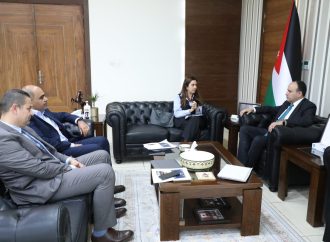 وزارة الشباب ومؤسسة نهر الأردن تبحثان تعزيز برامج تمكين الشباب في الريادة والابتكار