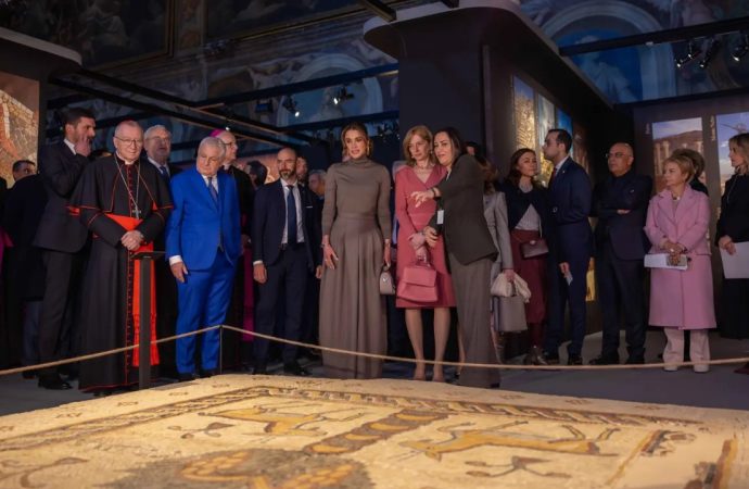 اختتام معرض “الأردن فجر المسيحية” في الفاتيكان وإطلاق جولة عالمية للترويج للسياحة الدينية