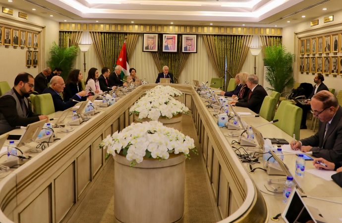 “تربوية الأعيان” تُناقش مشروع الرعاية الصحية والتعليم الطبي