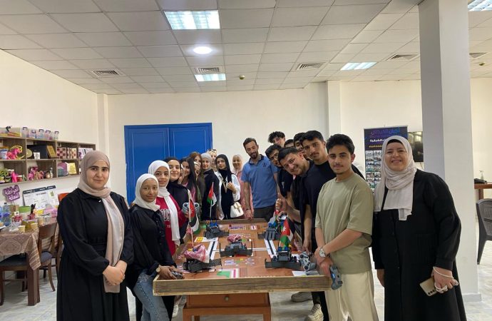 اختتام فعاليات معسكر التصنيع الرقمي والذكاء الاصطناعي في مدينة الأمير محمد للشباب