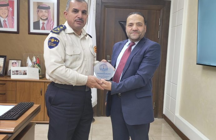 مدير عام الجمارك يستقبل أمين عام المنظمة العالمية للتحكيم الدولي والرقمي