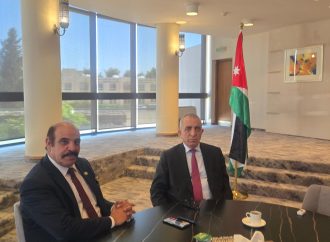وزير الثقافة يلتقي رئيس اتحاد الكتّاب والادباء الأردنيين