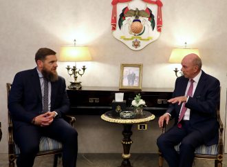 الفايز يلتقي عددا من سفراء الدول الصديقة لدى المملكة