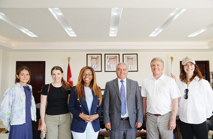 البريزات يستقبل وفداً من الكونغرس الأمريكي ويبحث سبل التعاون المشترك