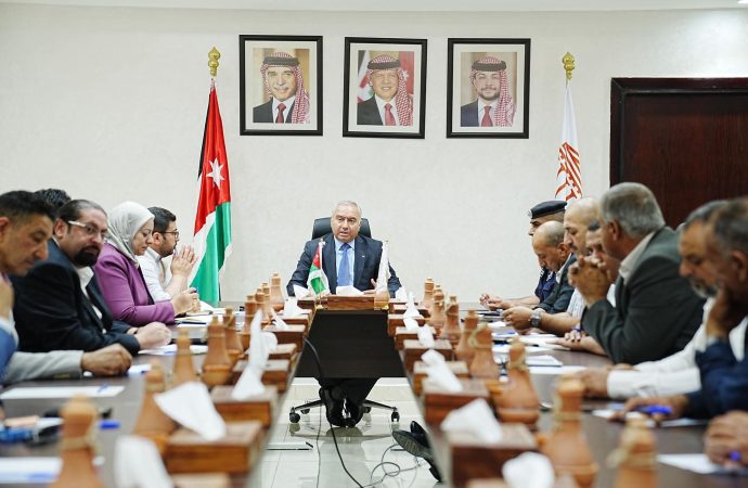 البريزات يلتقي بمشغلي برنامج “البترا في الليل” وممثلين عن المكاتب السياحية وفنادق البترا