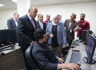 وزيرة النقل وأمين عمان يطلقان مشروع النقل بين عمان ومراكز المحافظات