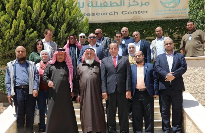 الرواشدة يزور مركز الطفيلة للبحوث الزراعية