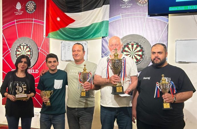 طلال قناش يتوج ببطولة الاستقلال للدارتس