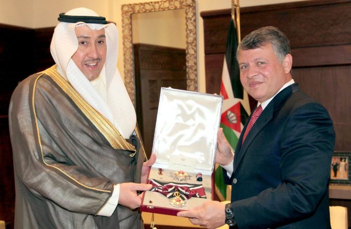 الشيخ فيصل الحمود يشيد بذكرى الثورة العربية الكبرى ويوم الجيش