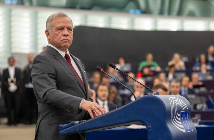 العين الازايدة – خطاب الملك كسر جدار الصمت المطبق وعلى العالم أن يقوم بواجبه تجاه فلسطين