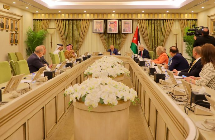 الأخوة الأردنية البحرينية في “الأعيان” تلتقي السفير البحريني