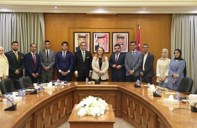 وفد مبادرة نشامى جرش يزور وزارة الخارجية وشؤون المغتربين