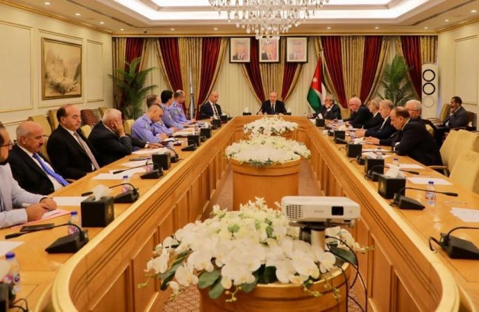 سياحة الأعيان تلتقي إدارة الشرطة السياحية