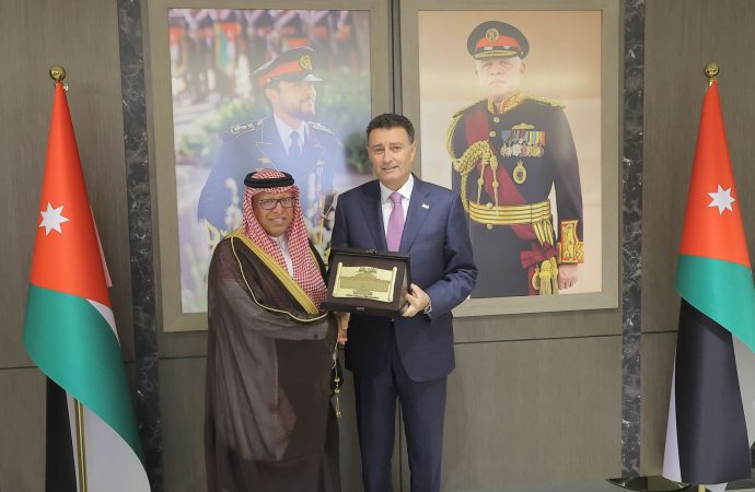 رئيس مجلس النواب الاردني يلتقي القائم بالأعمال بالإنابة في سفارة المملكة لدى الأردن