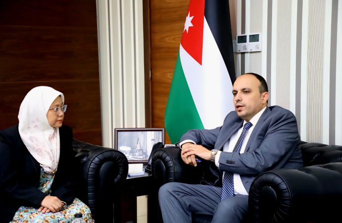 بحث آفاق التعاون الشبابي بين الاردن وسلطنة بروناي