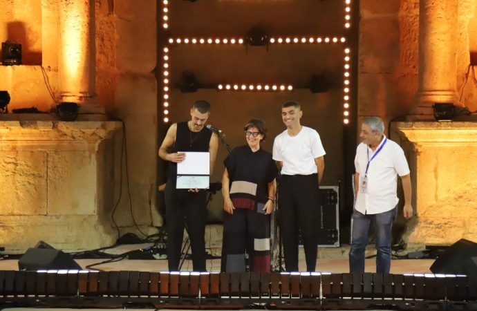 توت أرض السورية والتيار الفلسطينية تراقصان المسرح الشمالي في جرش