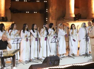 كورال “هارموني” المصرية يضيء المسرح الشمالي في مهرجان جرش