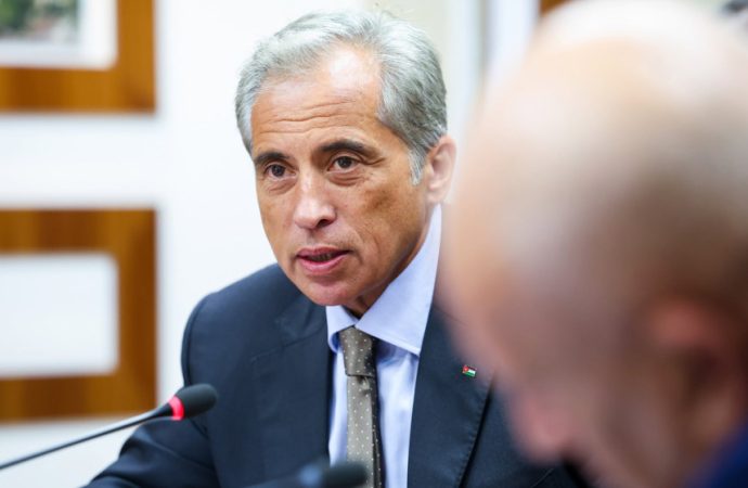 سمحان يكتب – حسان يتجاوز “عنق الزجاجة” و”الأيام الجميلة لم تأتِ بعد” ويصنع إنجازاته على الأرض