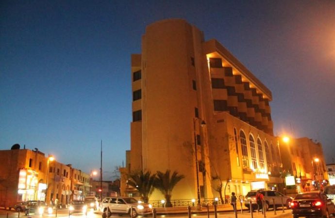 النائب الهروط يسأل الحكومة عن سبب إغلاق فندق مادبا ان