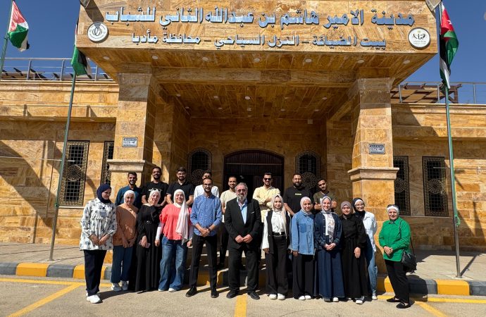 اختتام المرحلة الرابعة من برنامج “تكنو شباب 2025 – الفوج الثاني” بمادبا