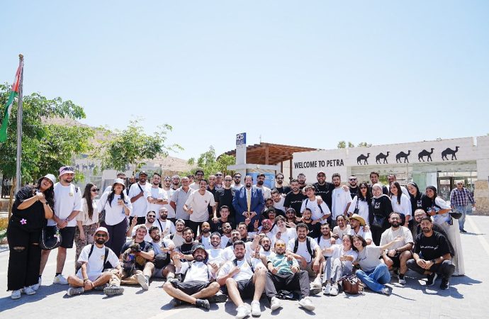 محادين يفتتح فرصة استثمارية جديدة “قهوة بلاك” في البترا