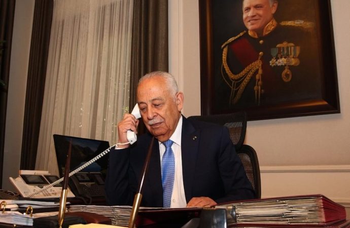 مندوبا عن الملك وولي العهد.. العيسوي يعزي عشيرة القضاة