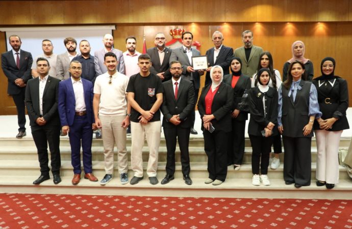 وزير الثقافة يلتقي متطوعي مؤسسة “محافظتي” للعمل التطوعي والتدريب