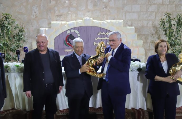“مهرجان الفحيص” يكرم نخبة من مبدعي الأردن برعاية عبدالله النسور