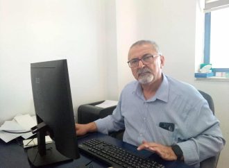 الشوعاني يكتب – الدكتور رياض محمد جمعة قامة وطنية وموسوعة علمية تستحق التكريم