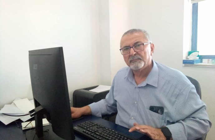 الشوعاني يكتب – الدكتور رياض محمد جمعة قامة وطنية وموسوعة علمية تستحق التكريم