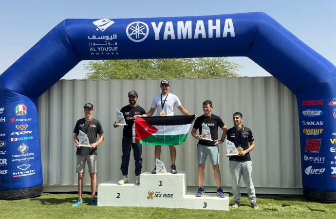 الأردني عبدالله السبع يتوج بلقب بطولة دبي إندوروكروس