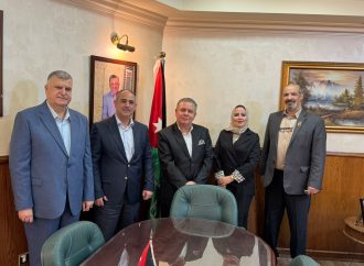 أعضاء جمعية الكتاب الالكترونيين الأردنيين يلتقون مدير عام هيئة الإعلام