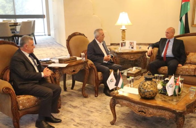 وزير الثقافة ونظيره الفلسطيني يؤكدان عمق العلاقة التاريخية بين الشعبين